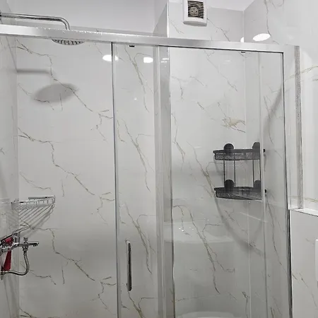 شقة Albina 118